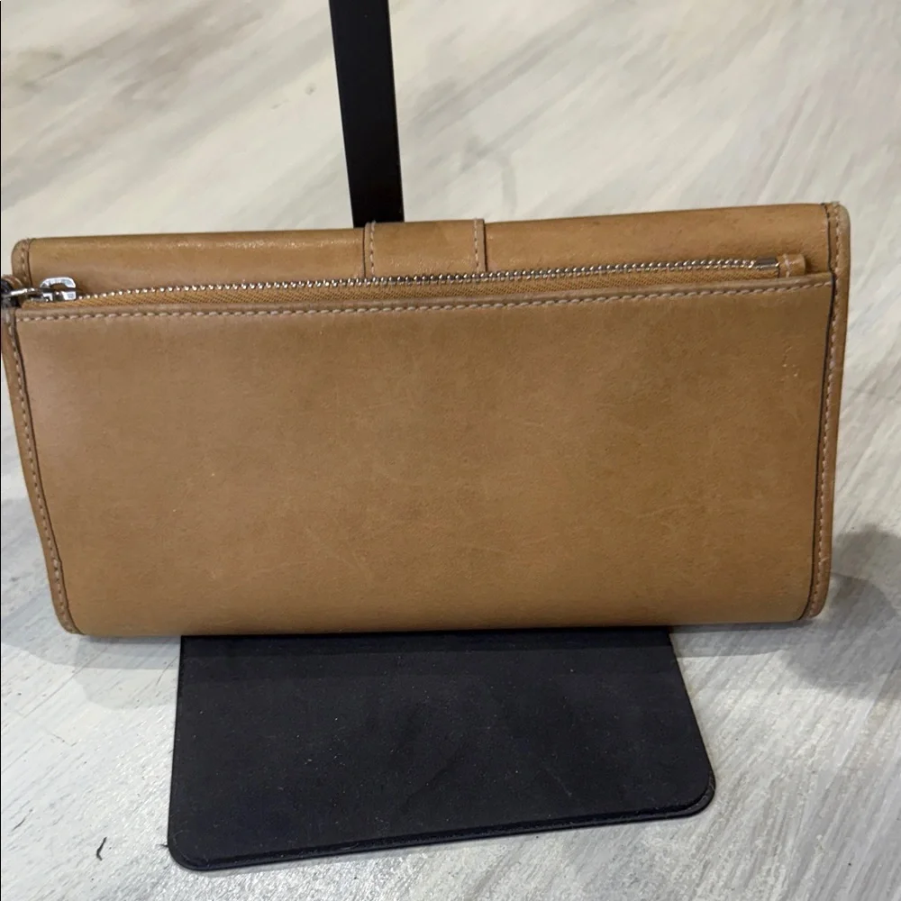Vintage Coach Light Brown Leather Women's Wallet